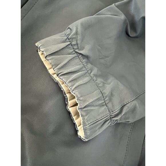 $6,950 MSRP Loro Piana Bomber Windleather Reversible Blue & Ivory Size 52 IT - Picture 4 of 14